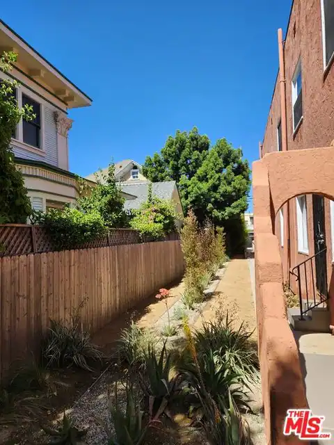1217 Cedar Ave, Long Beach, CA 90813 — photo 3
