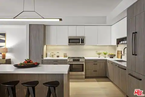 9001 Santa Monica Blvd #402, West Hollywood, CA 90069 — photo 13