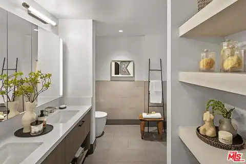 9001 Santa Monica Blvd #402, West Hollywood, CA 90069 — photo 24