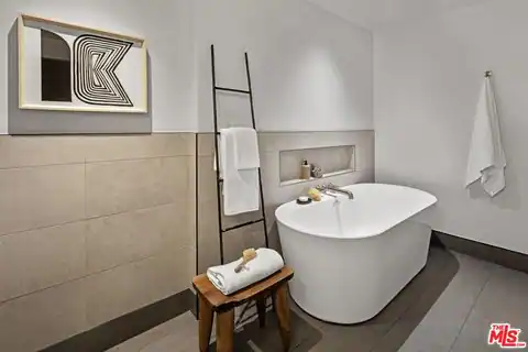 9001 Santa Monica Blvd #402, West Hollywood, CA 90069 — photo 26
