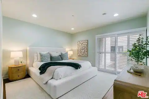 11115 Acama St #107, Studio City, CA 91602 — photo 17