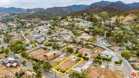 14619 Bestor Blvd, Pacific Palisades, CA 90272 — photo 9