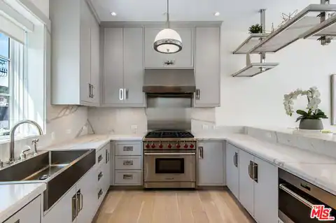 15225 Palisades Village Ln #205, Pacific Palisades, CA 90272 — photo 17