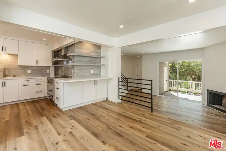 28368 Rey DE Copas Ln, Malibu, CA 90265