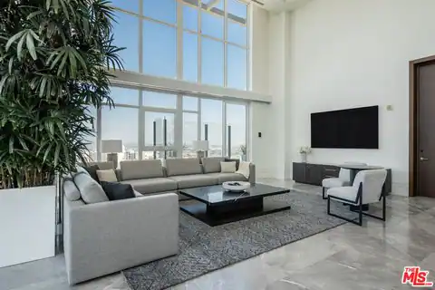 825 S Hill St #Penthouse, Los Angeles, CA 90014 — photo 16