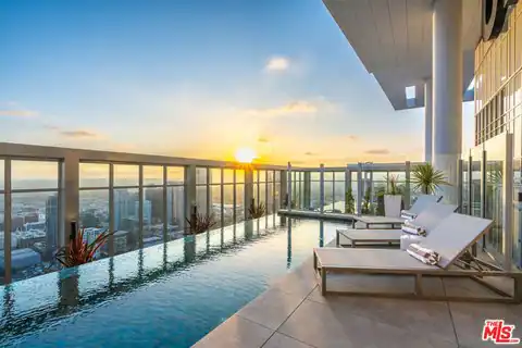 825 S Hill St #Penthouse, Los Angeles, CA 90014 — photo 38