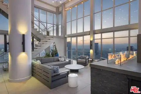 825 S Hill St #Penthouse, Los Angeles, CA 90014 — photo 40