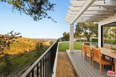 1459 Via Cresta, Pacific Palisades, CA 90272 — photo 27