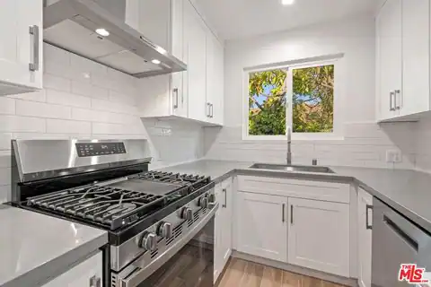 1252 N Crescent Heights #2, West Hollywood, CA 90046 — photo 2