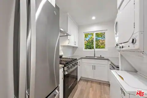 1252 N Crescent Heights #2, West Hollywood, CA 90046 — photo 8