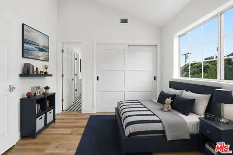 100 S Catalina Ave #A, Redondo Beach, CA 90277 — photo 17