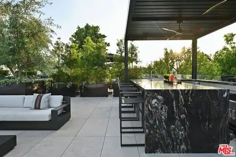 333 N Palm Dr #104, Beverly Hills, CA 90210 — photo 15