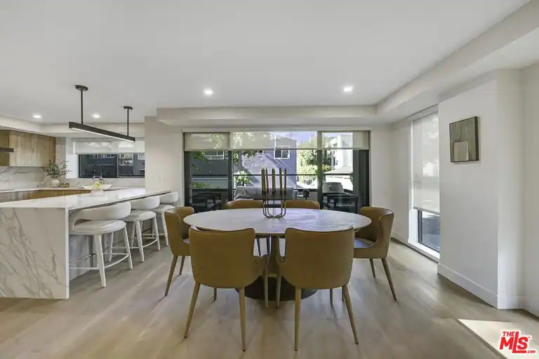 333 N Palm Dr #310, Beverly Hills, CA 90210