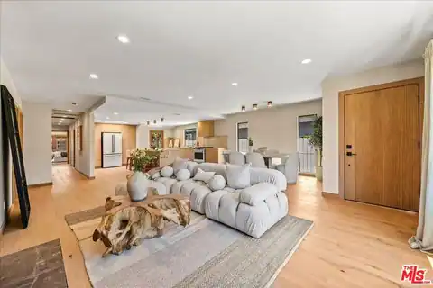 14537 Hesby St, Sherman Oaks, CA 91403 — photo 10