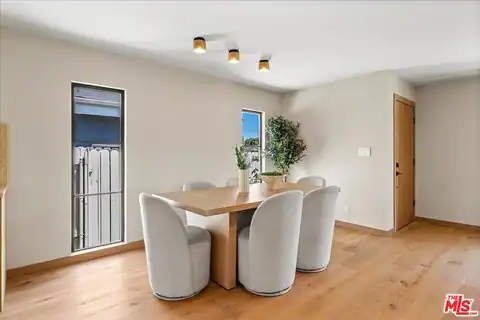 14537 Hesby St, Sherman Oaks, CA 91403 — photo 11
