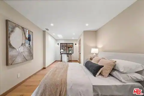 14537 Hesby St, Sherman Oaks, CA 91403 — photo 23
