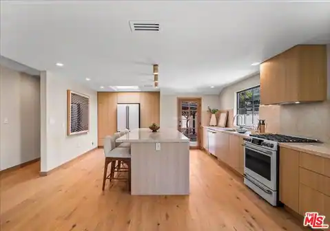 14537 Hesby St, Sherman Oaks, CA 91403 — photo 5