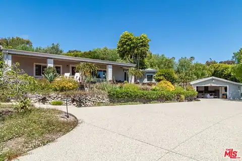 28901 Boniface Dr, Malibu, CA 90265 — photo 3