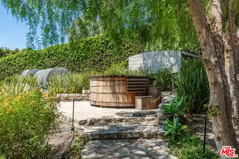 28901 Boniface Dr, Malibu, CA 90265 — photo 31