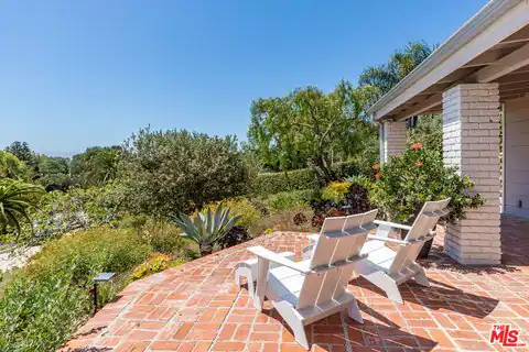 28901 Boniface Dr, Malibu, CA 90265 — photo 8