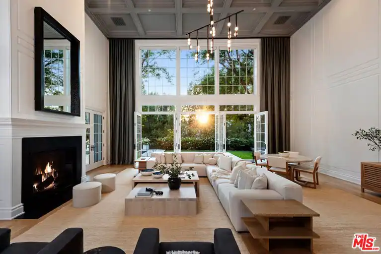 491 N Tigertail Rd, Los Angeles, CA 90049