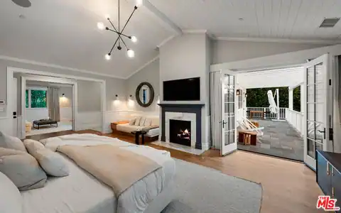 491 N Tigertail Rd, Los Angeles, CA 90049 — photo 16