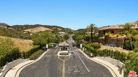 11631 Poema Pl, Chatsworth, CA 91311 — photo 3