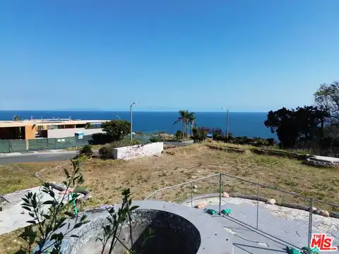 20521 Roca Chica Dr, Malibu, CA 90265 — photo 11