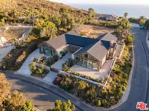 20521 Roca Chica Dr, Malibu, CA 90265 — photo 27