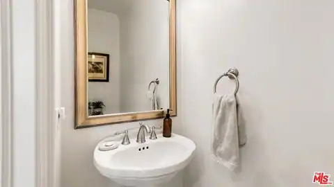 11582 Moorpark St #104, Studio City, CA 91602 — photo 12