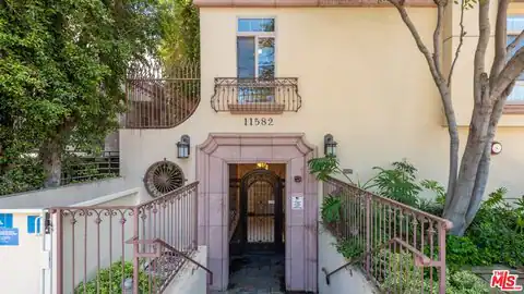 11582 Moorpark St #104, Studio City, CA 91602 — photo 21