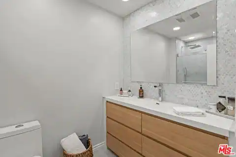705 Westmount Dr #209, West Hollywood, CA 90069 — photo 8