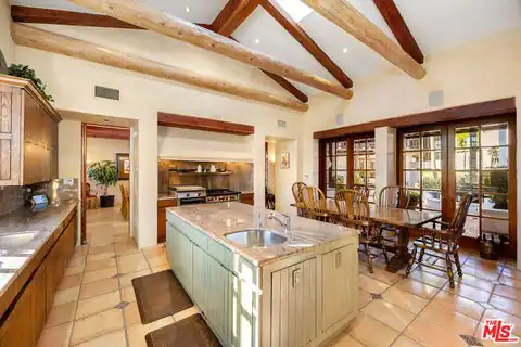 25127 Jim Bridger Rd, Hidden Hills, CA 91302 — photo 15