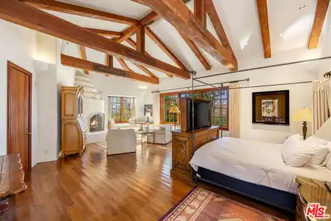 25127 Jim Bridger Rd, Hidden Hills, CA 91302 — photo 22