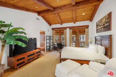 25127 Jim Bridger Rd, Hidden Hills, CA 91302 — photo 28