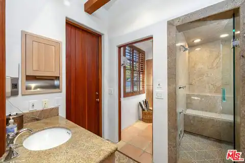 25127 Jim Bridger Rd, Hidden Hills, CA 91302 — photo 31