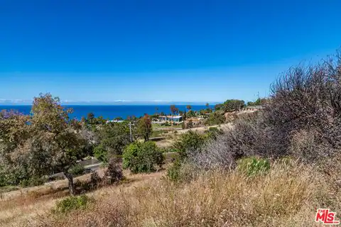22077 Carbon Mesa Road, Malibu, CA 90265 — photo 3