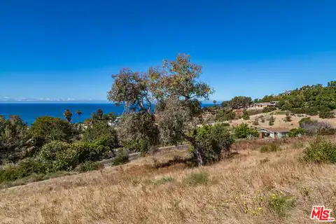 22077 Carbon Mesa Road, Malibu, CA 90265 — photo 6