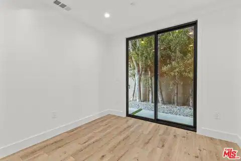 5540 Tova Rd, Sherman Oaks, CA 91411 — photo 13