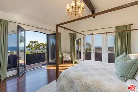 3453 Coast View Dr, Malibu, CA 90265 — photo 16