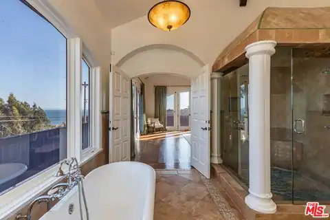 3453 Coast View Dr, Malibu, CA 90265 — photo 20