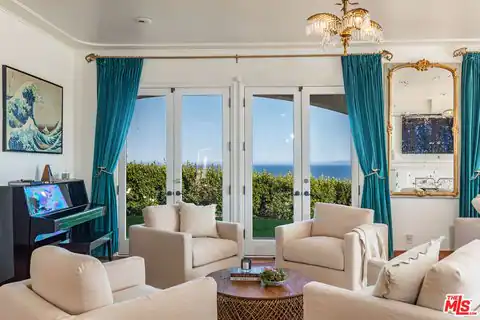 3453 Coast View Dr, Malibu, CA 90265 — photo 7