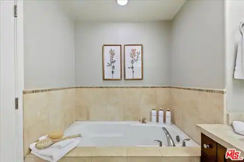 11115 Acama St #107, North Hollywood, CA 91602 — photo 37