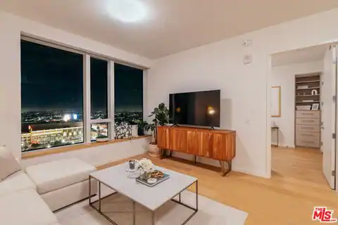 889 Francisco St #1801, Los Angeles, CA 90017 — photo 2