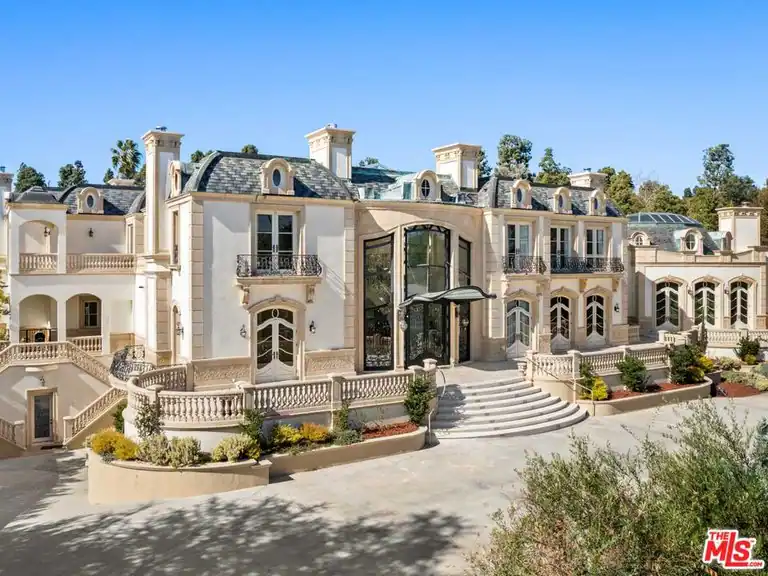 901 N Alpine Dr, Beverly Hills, CA 90210