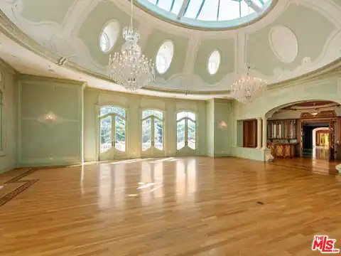 901 N Alpine Dr, Beverly Hills, CA 90210 — photo 16