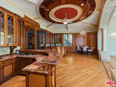 901 N Alpine Dr, Beverly Hills, CA 90210 — photo 18