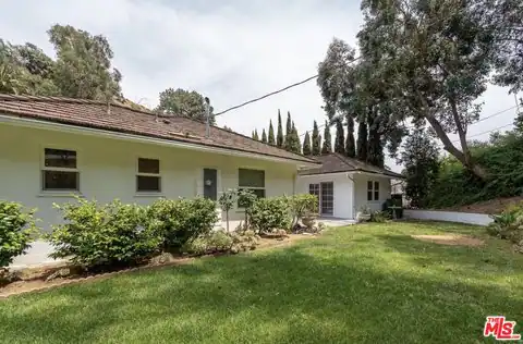 2201 Coldwater Canyon Dr, Beverly Hills, CA 90210 — photo 19