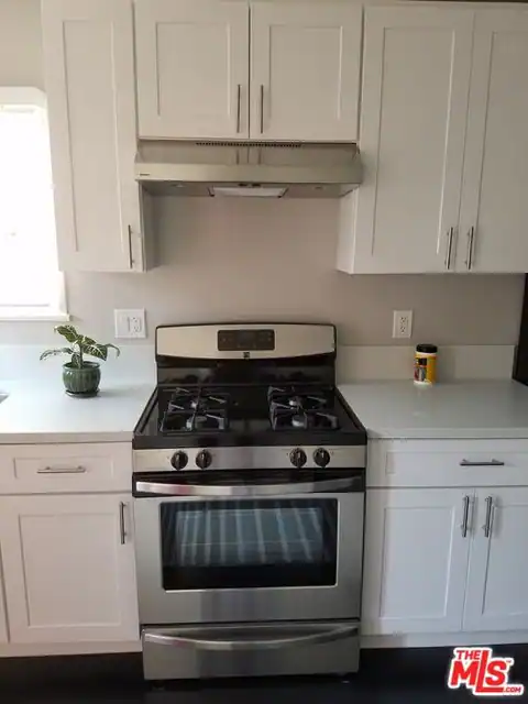 727 Olive Ave, Long Beach, CA 90813 — photo 18