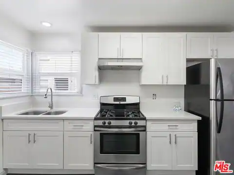 727 Olive Ave, Long Beach, CA 90813 — photo 21